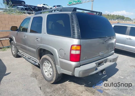 2003 Chevrolet Tahoe Z71 z USA, uszkodzony, nr VIN 1GNEK13T33R295226